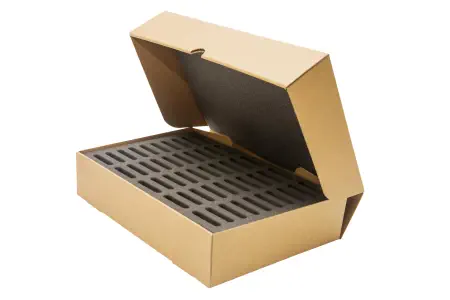 Box pour 50 mouvements, étampé, d/i 330 x 220 x 70 mm (1)